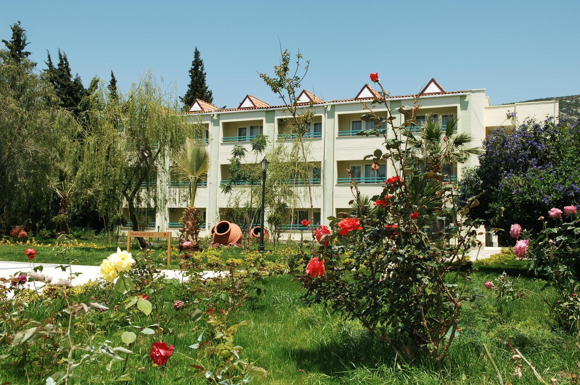 La Santa Maria Hotel Kusadası Exterior foto